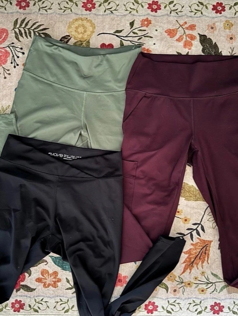 3 pairs of leggings